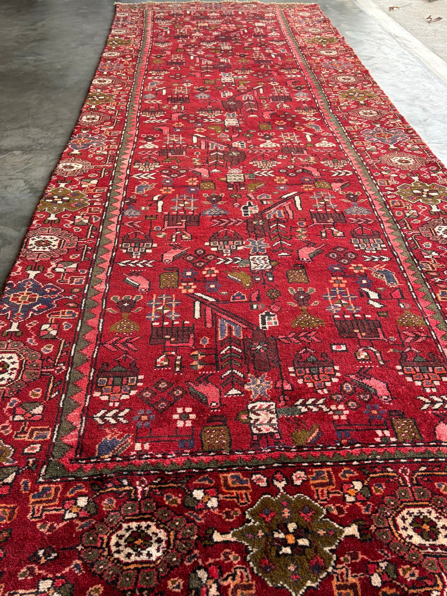 001 Vintage Village Runner- 3'10 x 10'11