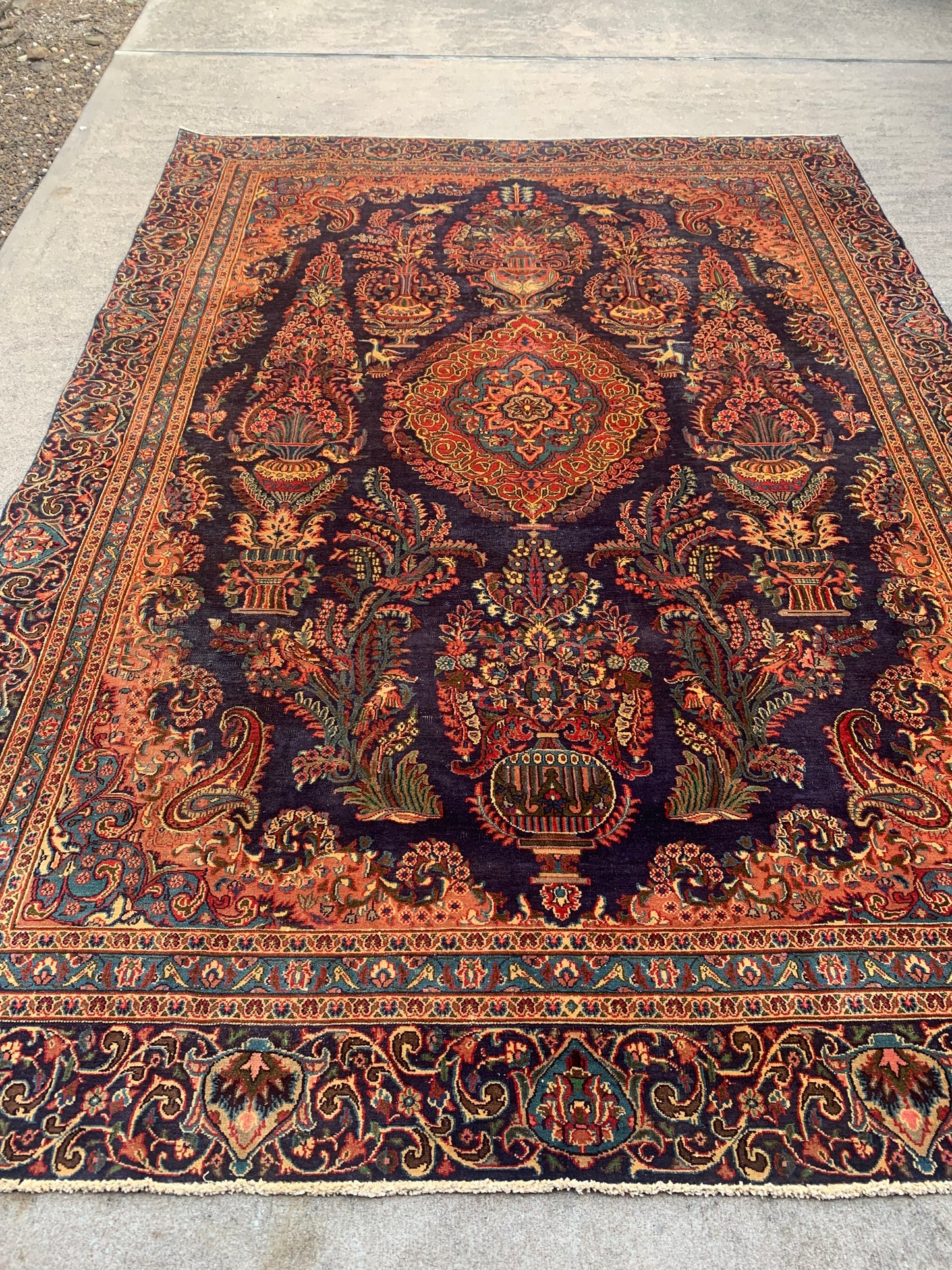 8’6x11’9 Royal Design Rug