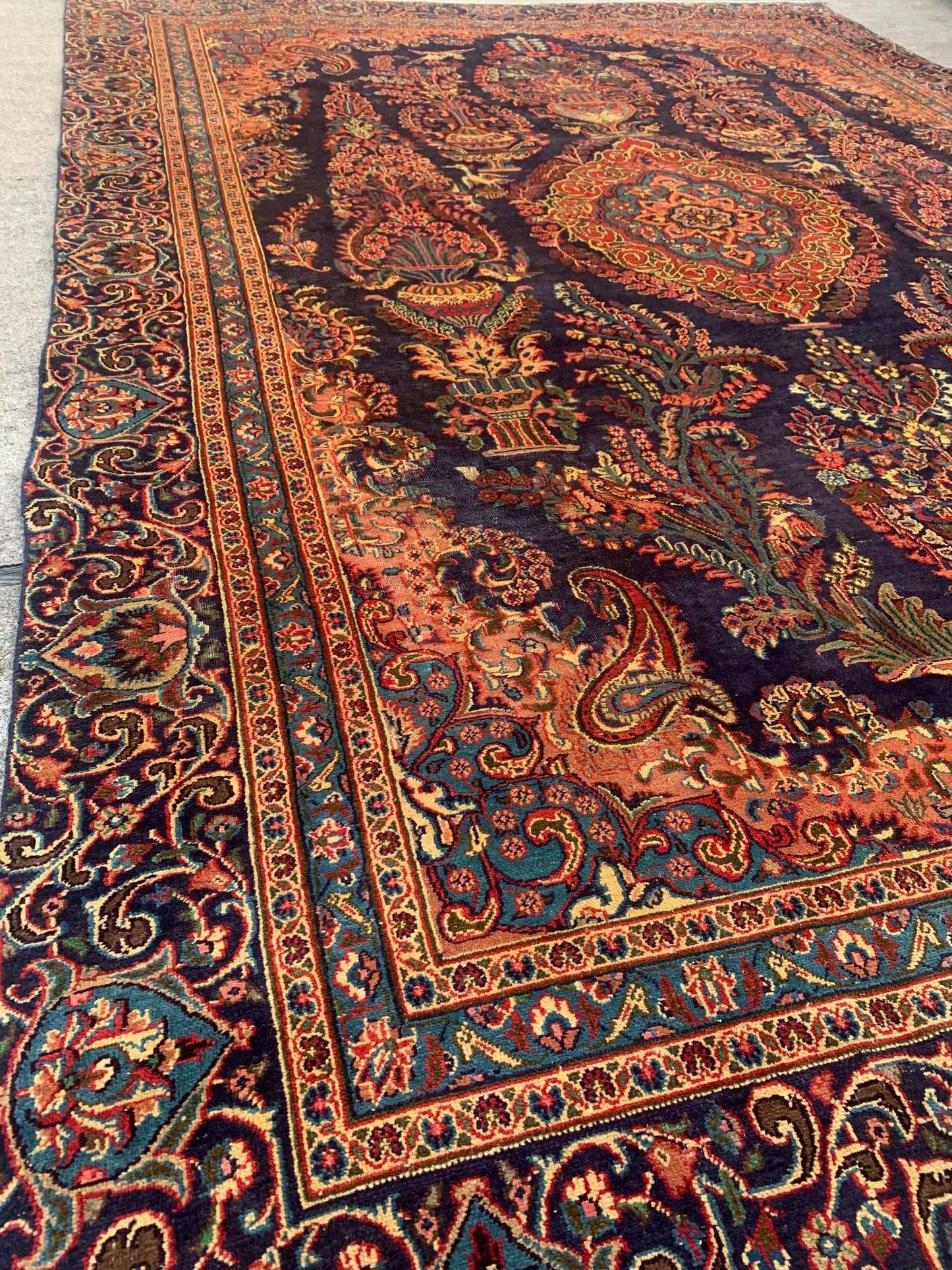 8’6x11’9 Royal Design Rug
