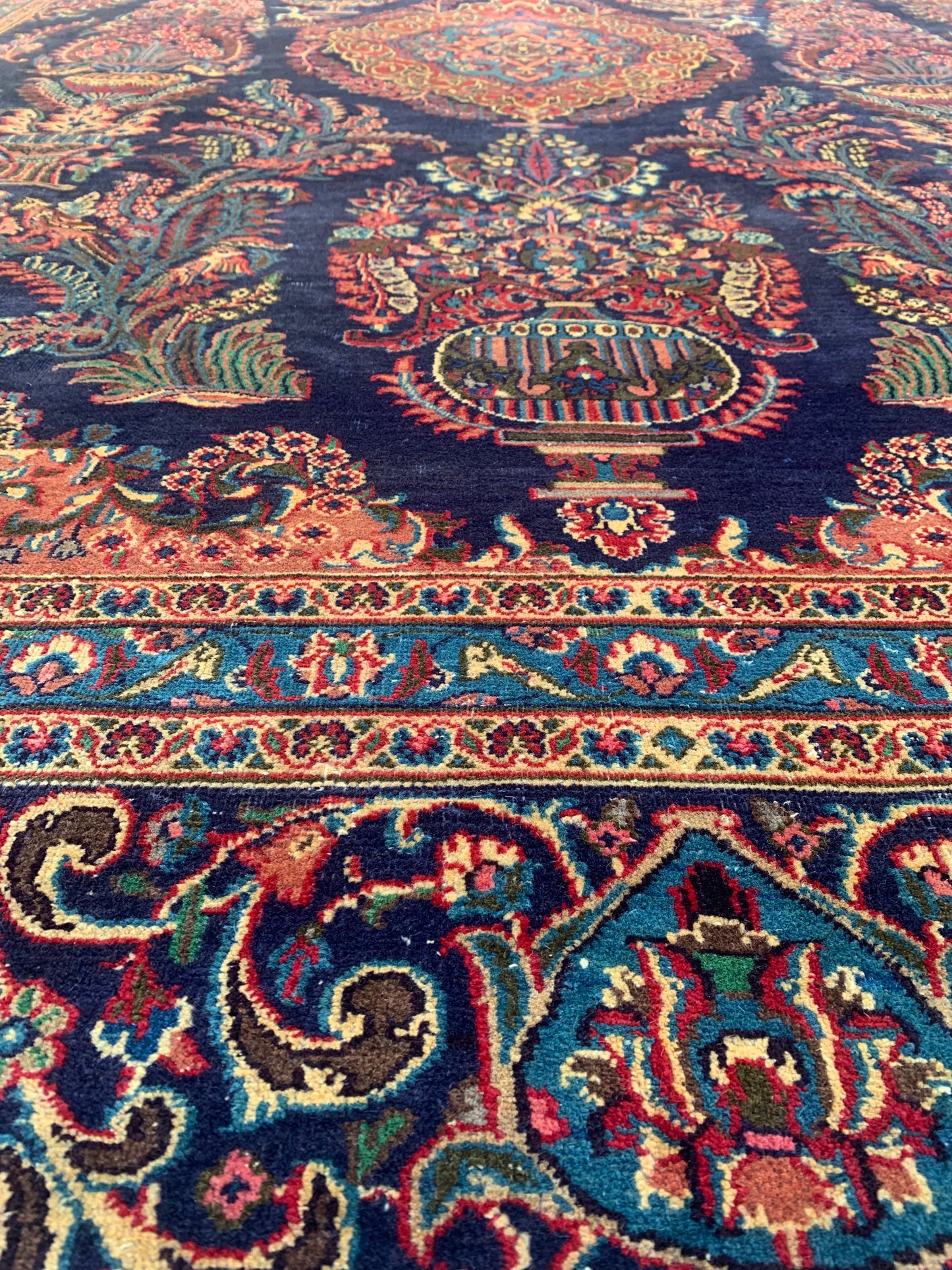8’6x11’9 Royal Design Rug