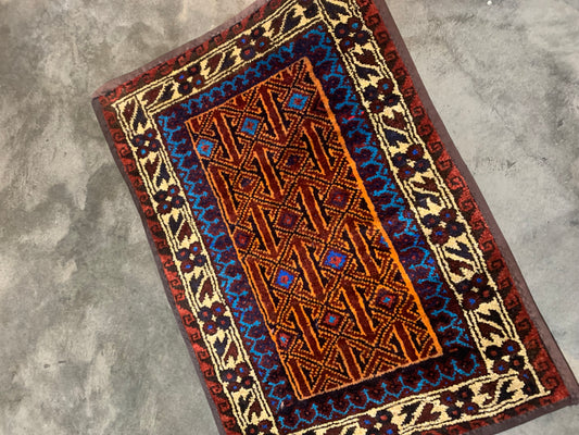 Vintage Persian Rug- 2’4 x 1’8