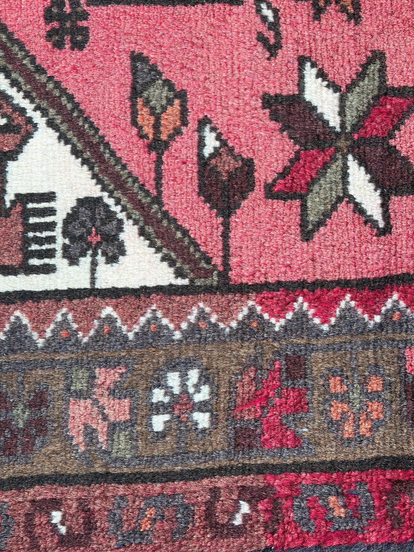 Vintage Persian Rug- 4’3 x 2’7