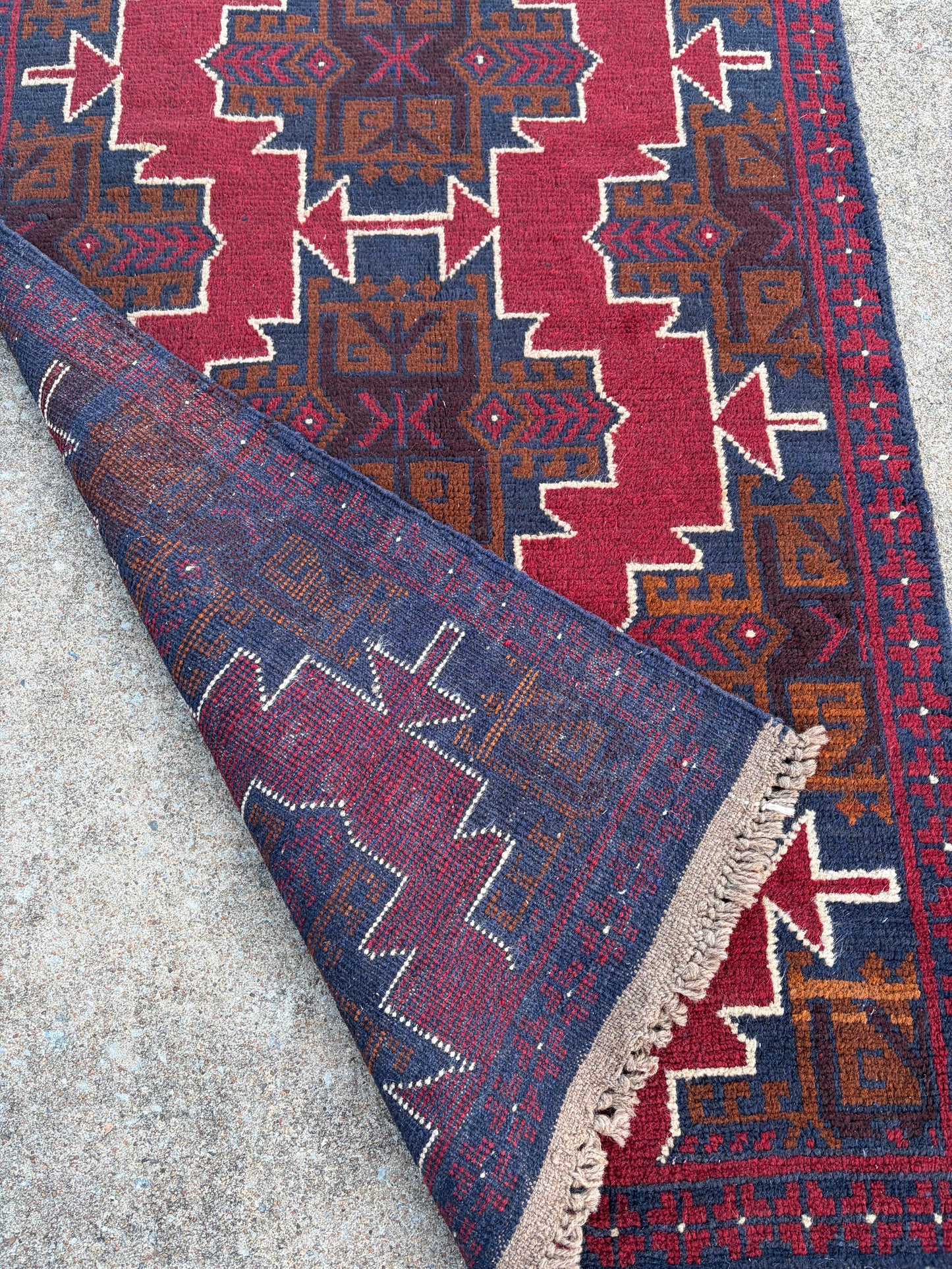 000 Vintage Persian Rug- 4'6 x 2'9
