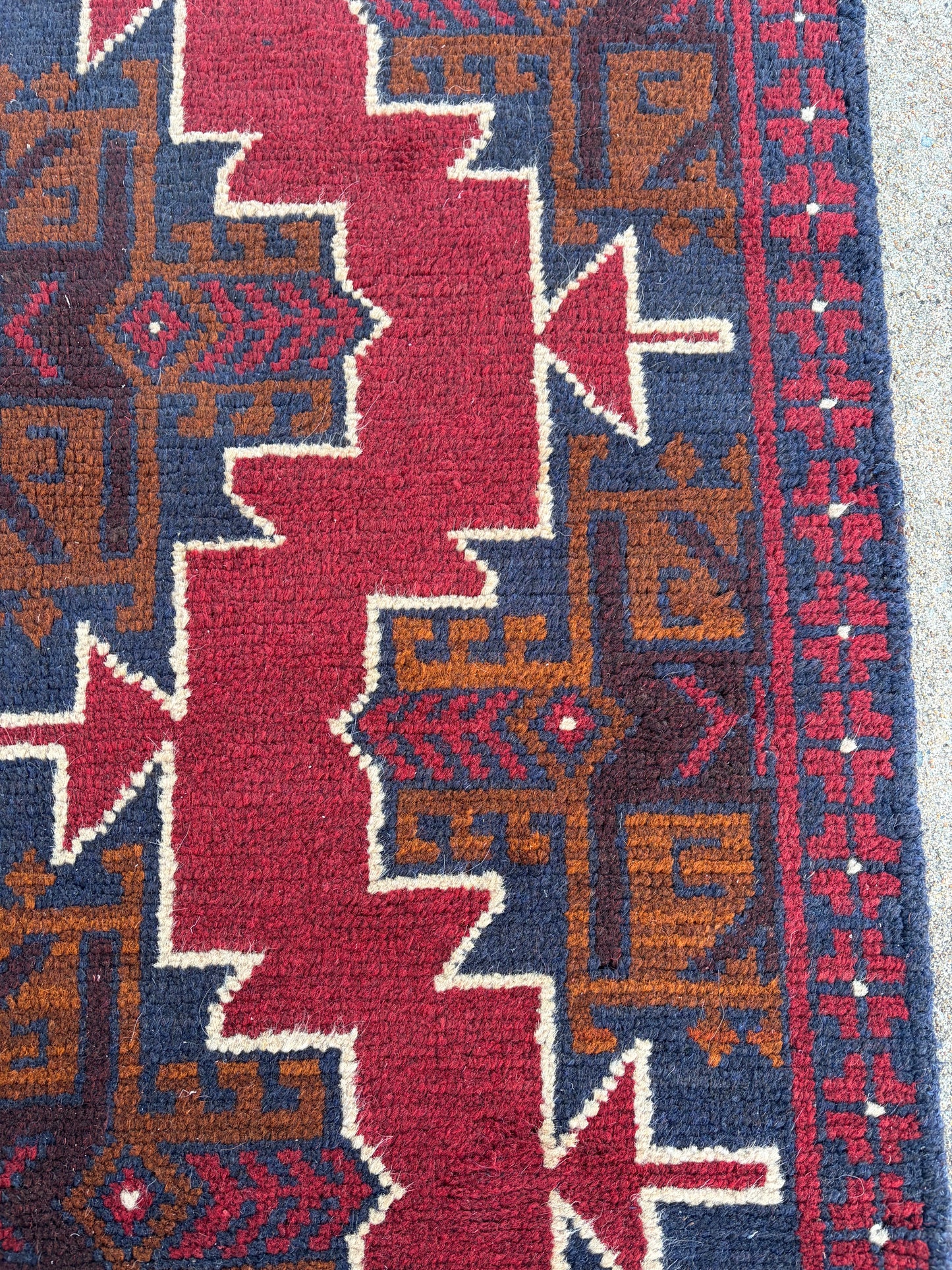000 Vintage Persian Rug- 4'6 x 2'9
