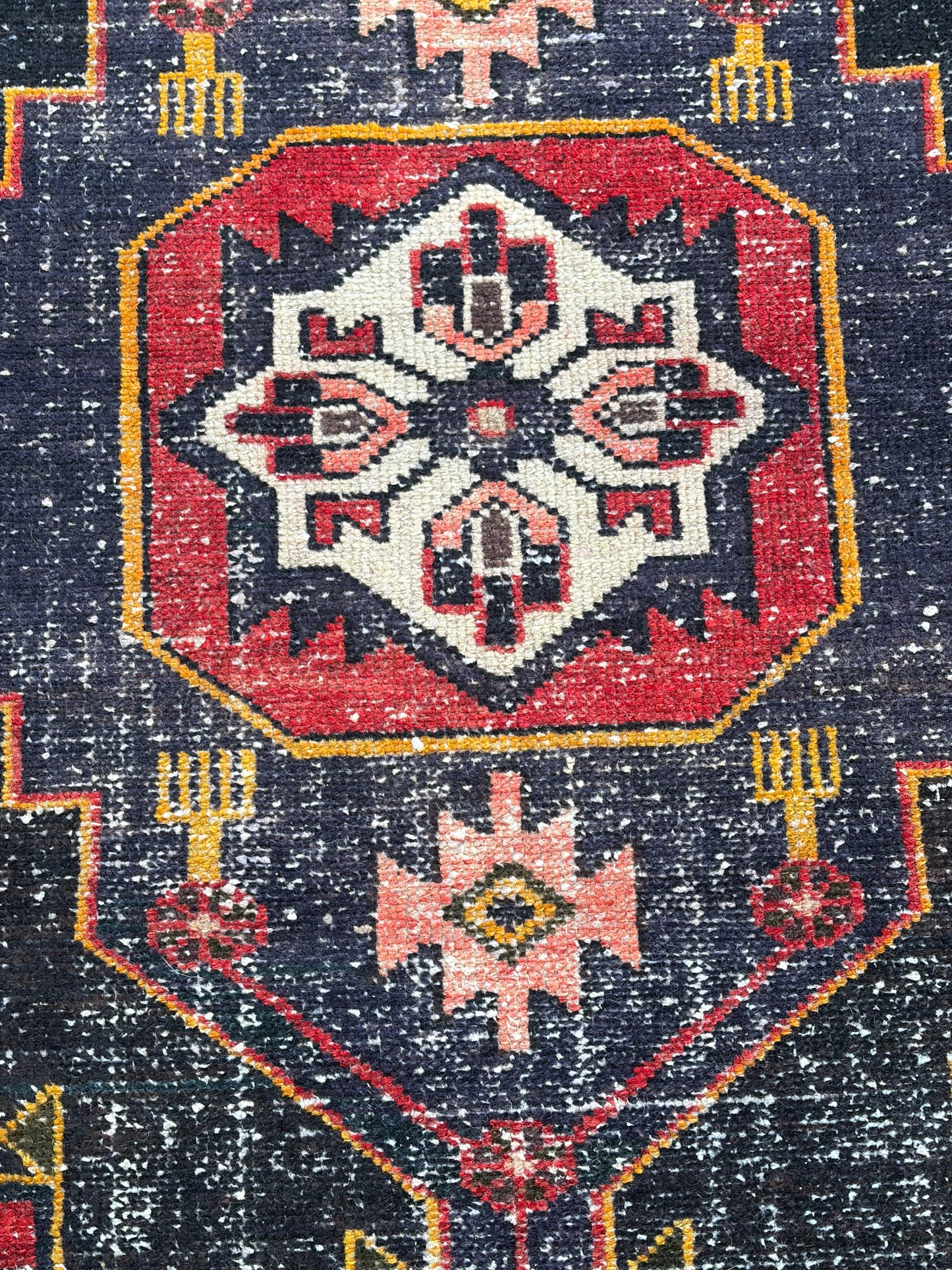 000 Vintage Persian Runner- 9'11 x 3'2
