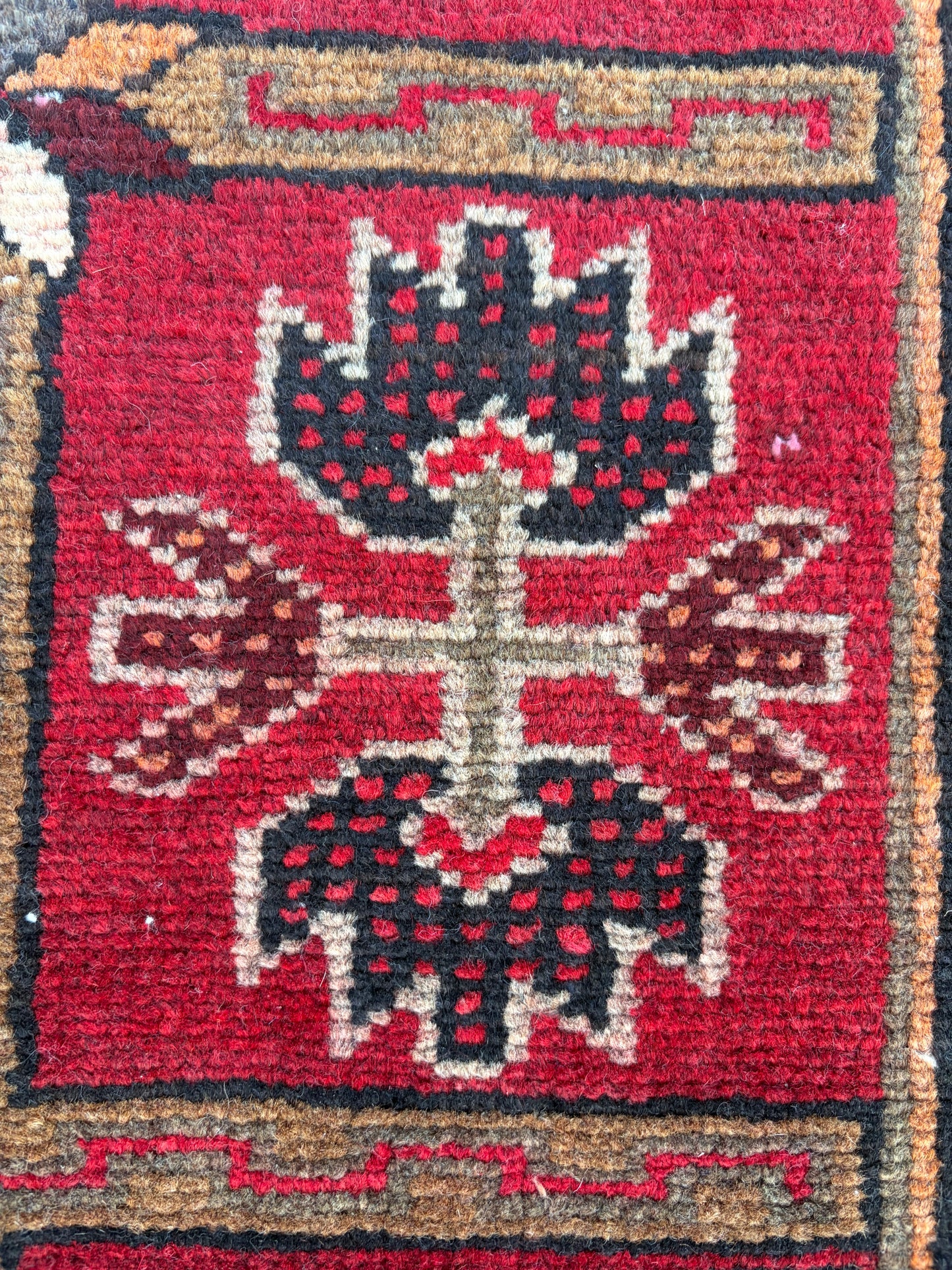 001 Vintage Persian Runner- 9'8 x 3'3
