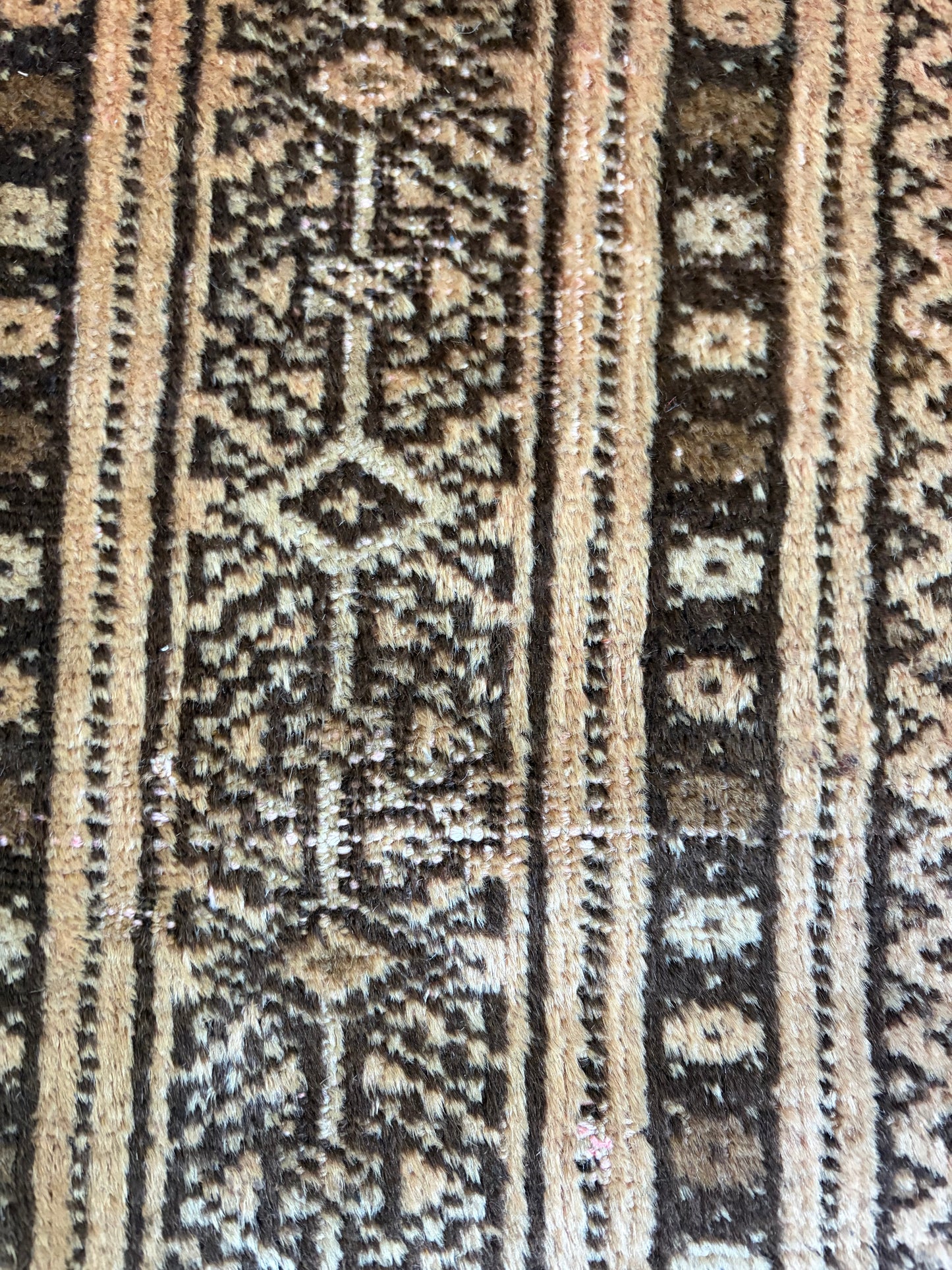 005 Vintage Persian Rug- 6’4 x 10’