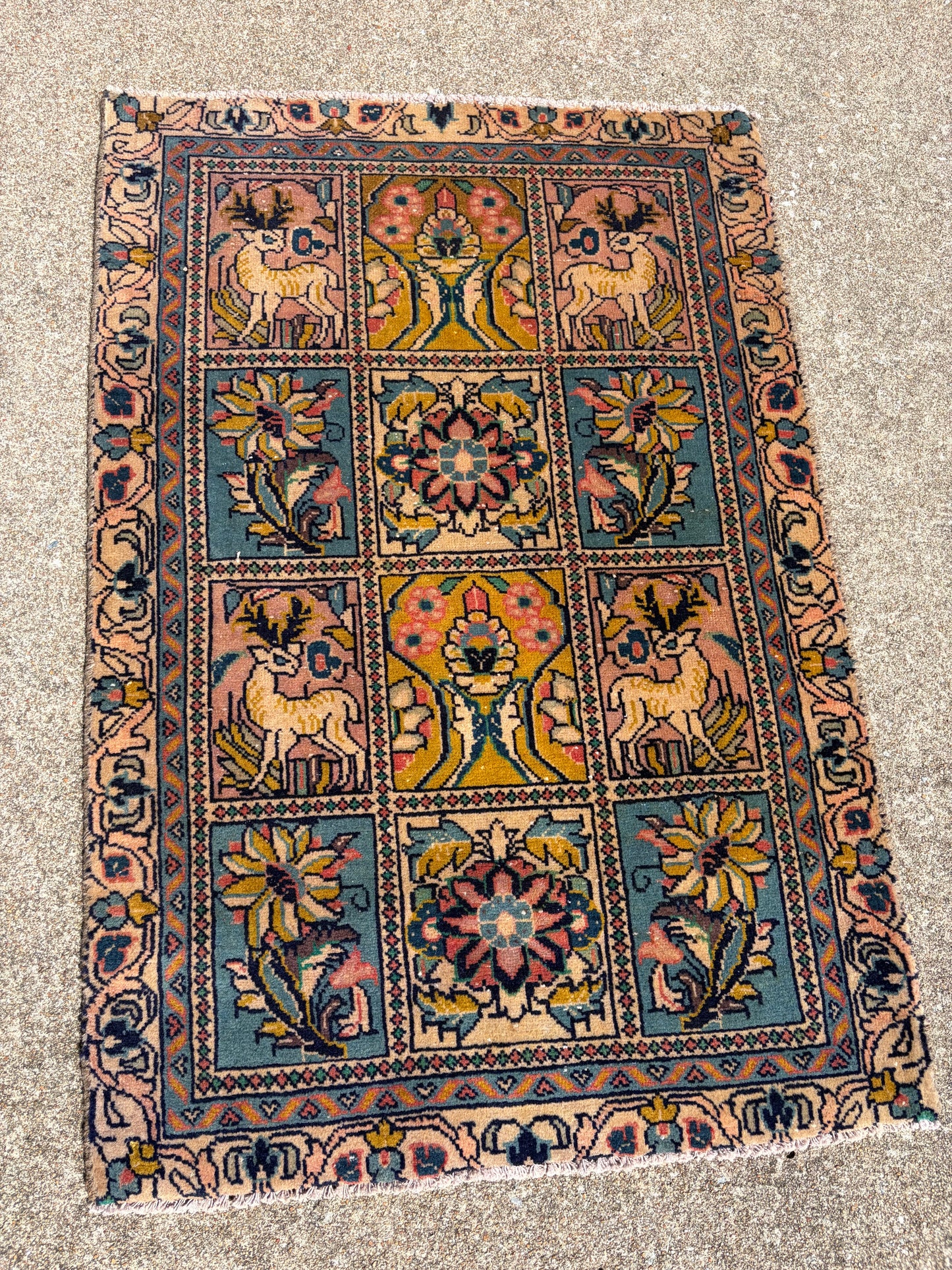 000 Vintage Pictorial of Life Rug- 2'11 x2'