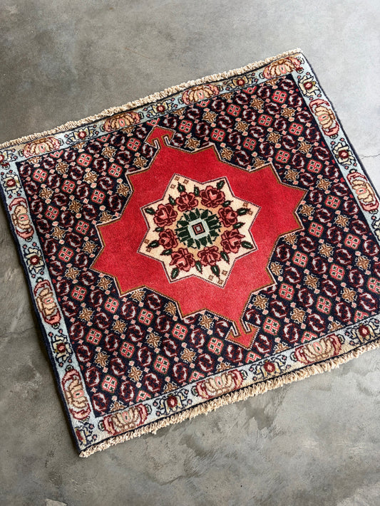 001 Vintage Village Rug- 2'5 x 2'2