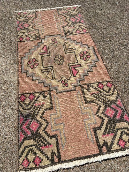 00 Vintage Turkish Mini- 2'10 x 1'4