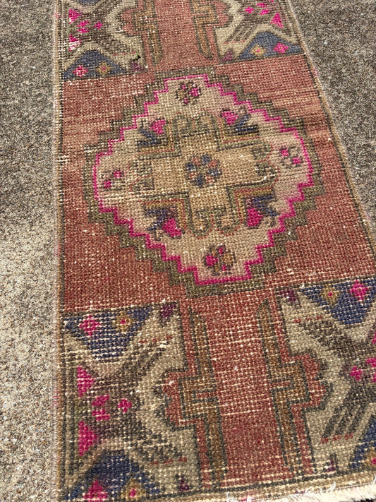 00 Vintage Turkish Mini- 2'11 x 1'5